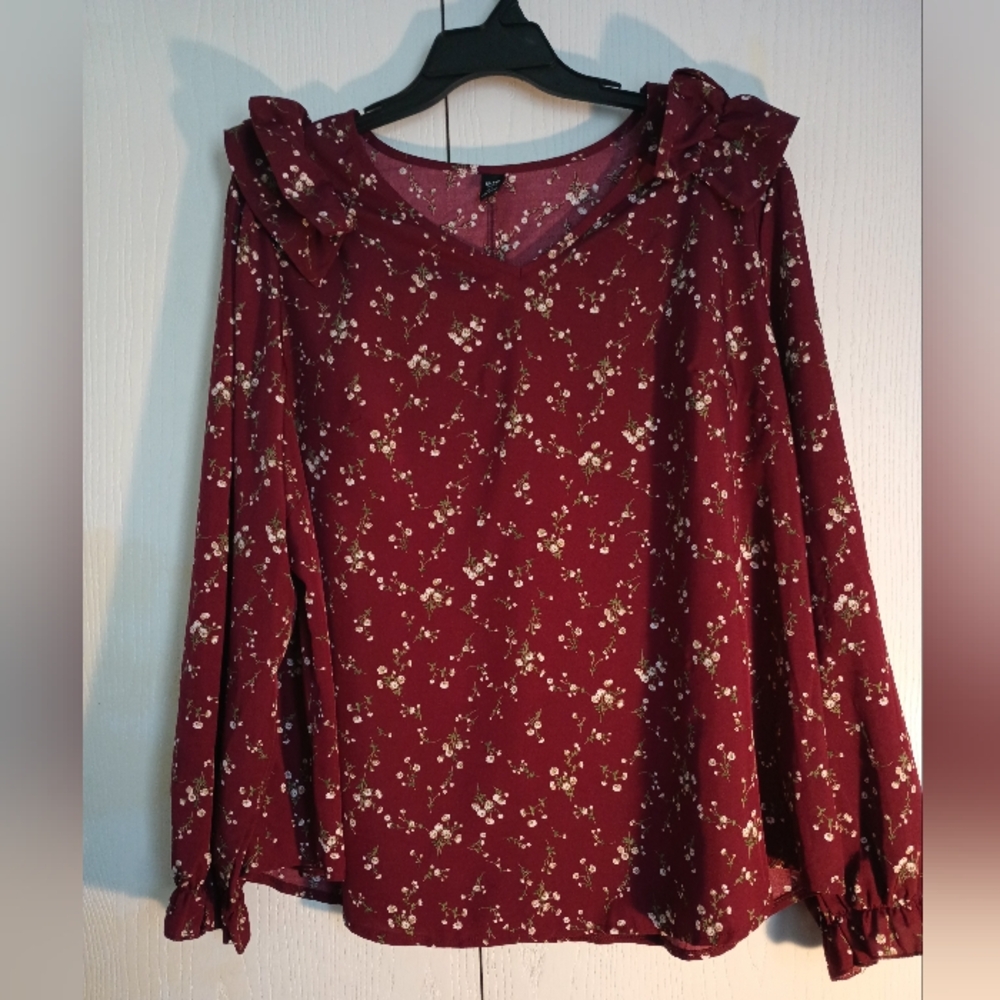 Shein Women's plus size 4X Long Sleeve Floral Blouse